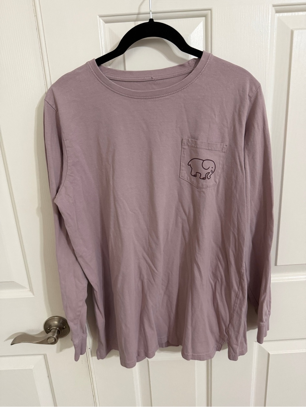 Ivory Ella L Mauve Long Sleeve Elephant Pocket Tee Paisley Back Graphic